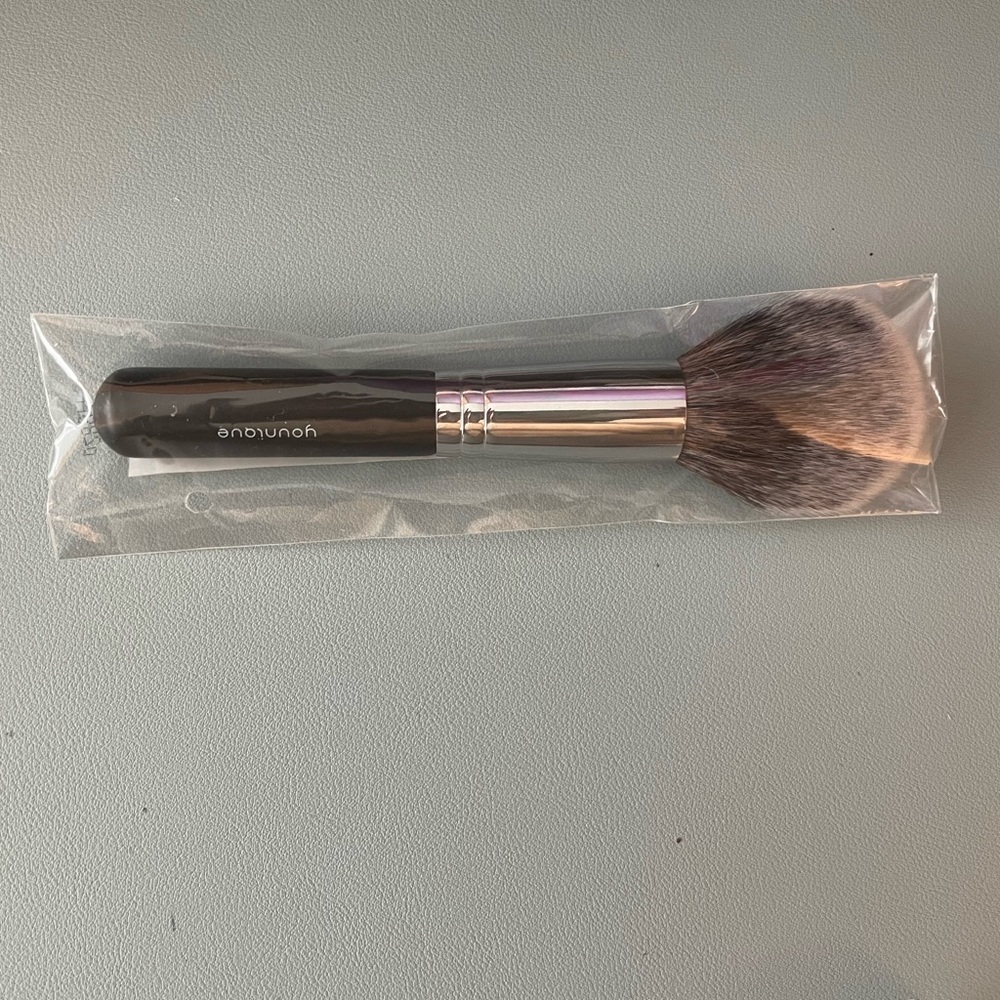 Younique Setting Powder Brush